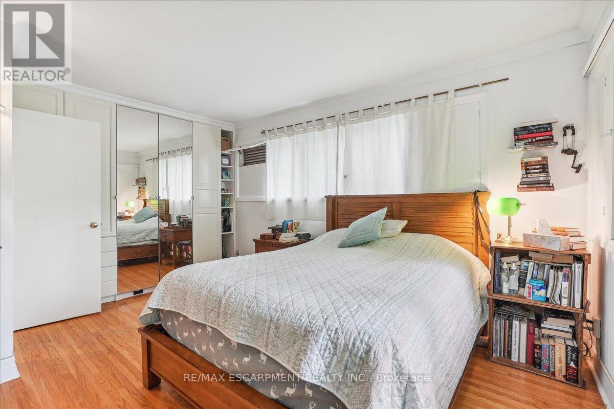 757 Meadow Wood Road, Mississauga, Ontario  L5J 2S7 - Photo 21 - W12134629
