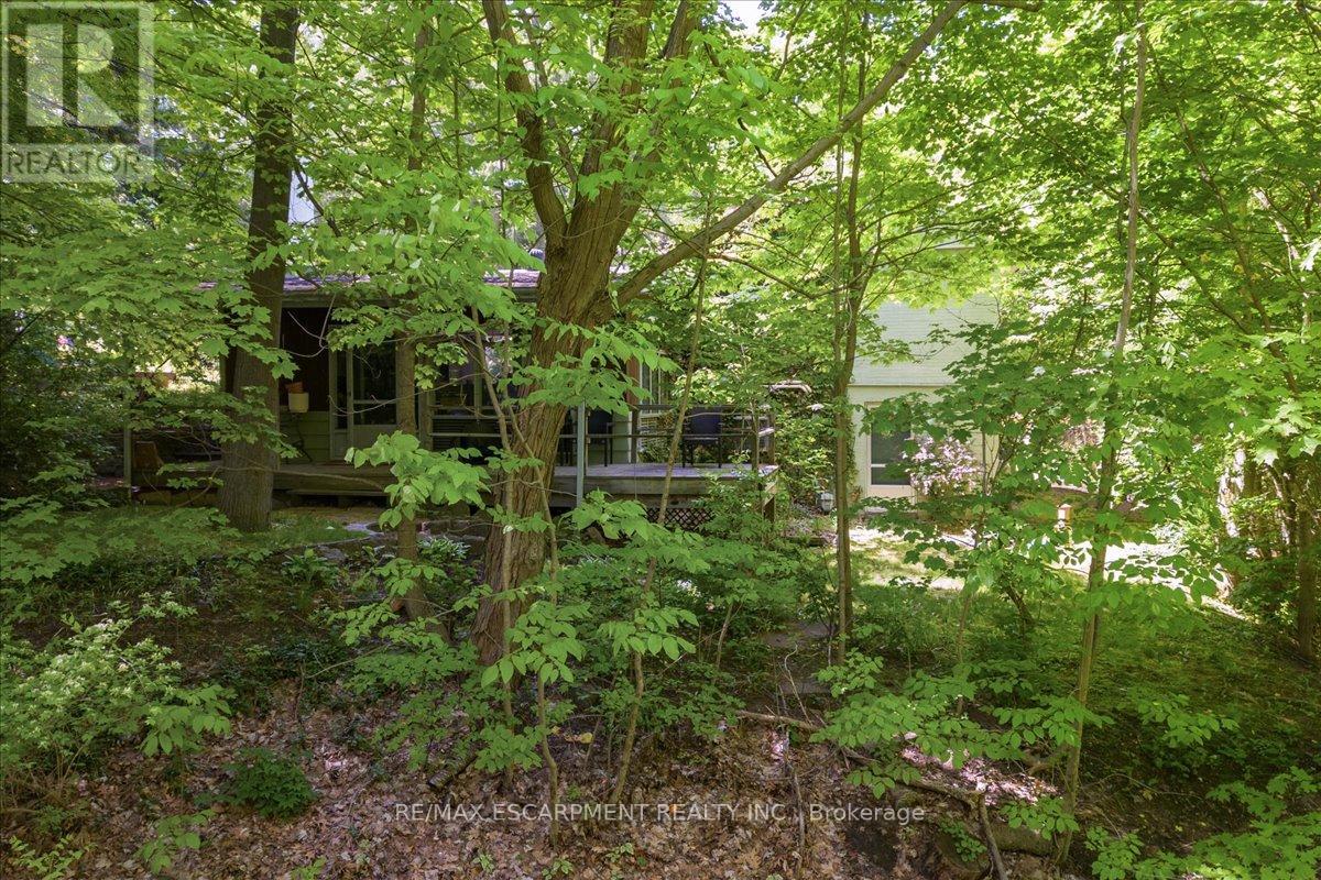 757 Meadow Wood Road, Mississauga, Ontario  L5J 2S7 - Photo 35 - W12134629