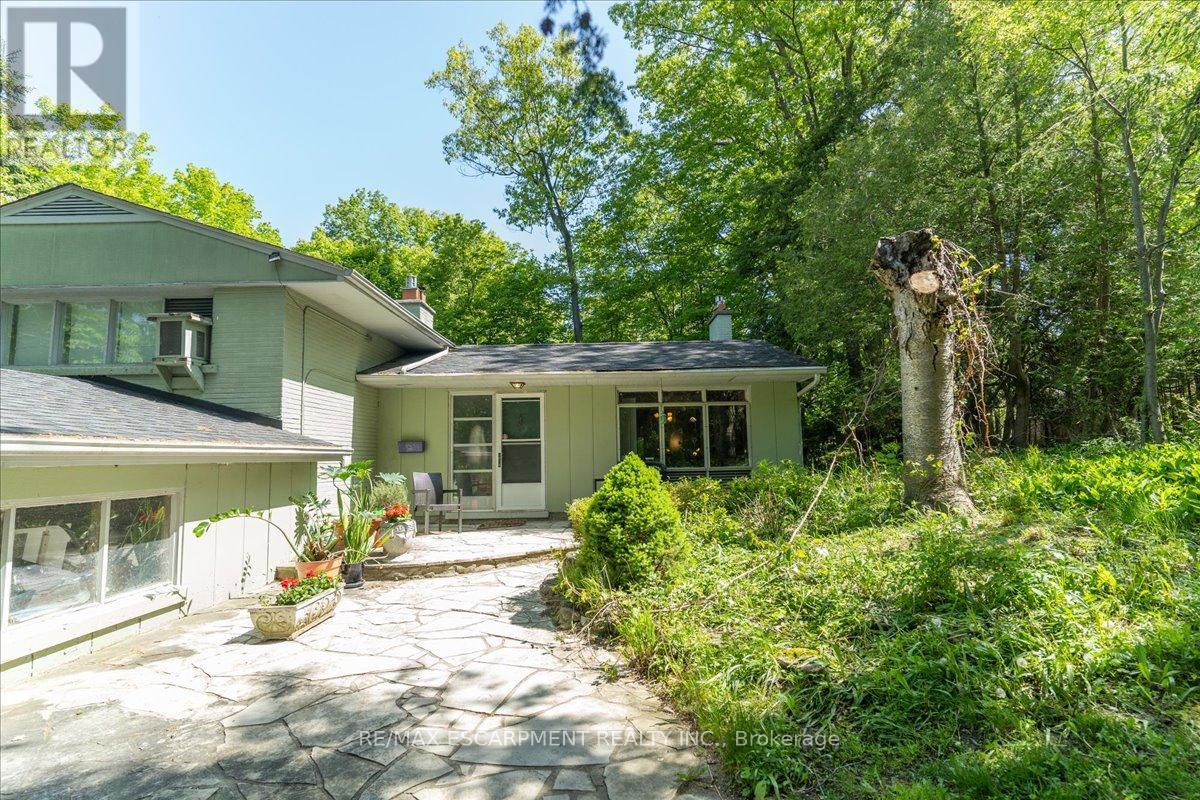 757 Meadow Wood Road, Mississauga, Ontario  L5J 2S7 - Photo 6 - W12134629