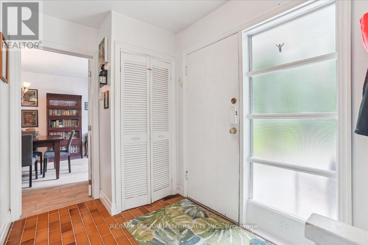 757 Meadow Wood Road, Mississauga, Ontario  L5J 2S7 - Photo 8 - W12134629