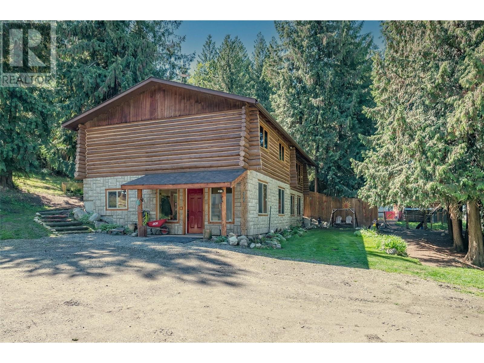 1860 Highway 6, Lumby, British Columbia