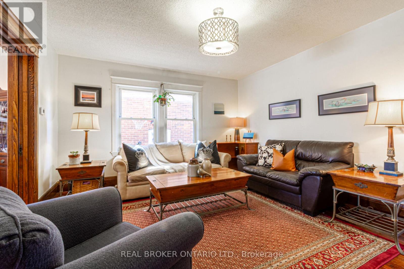 165 Leinster Avenue N, Hamilton, Ontario  L8L 6Y1 - Photo 11 - X12091601