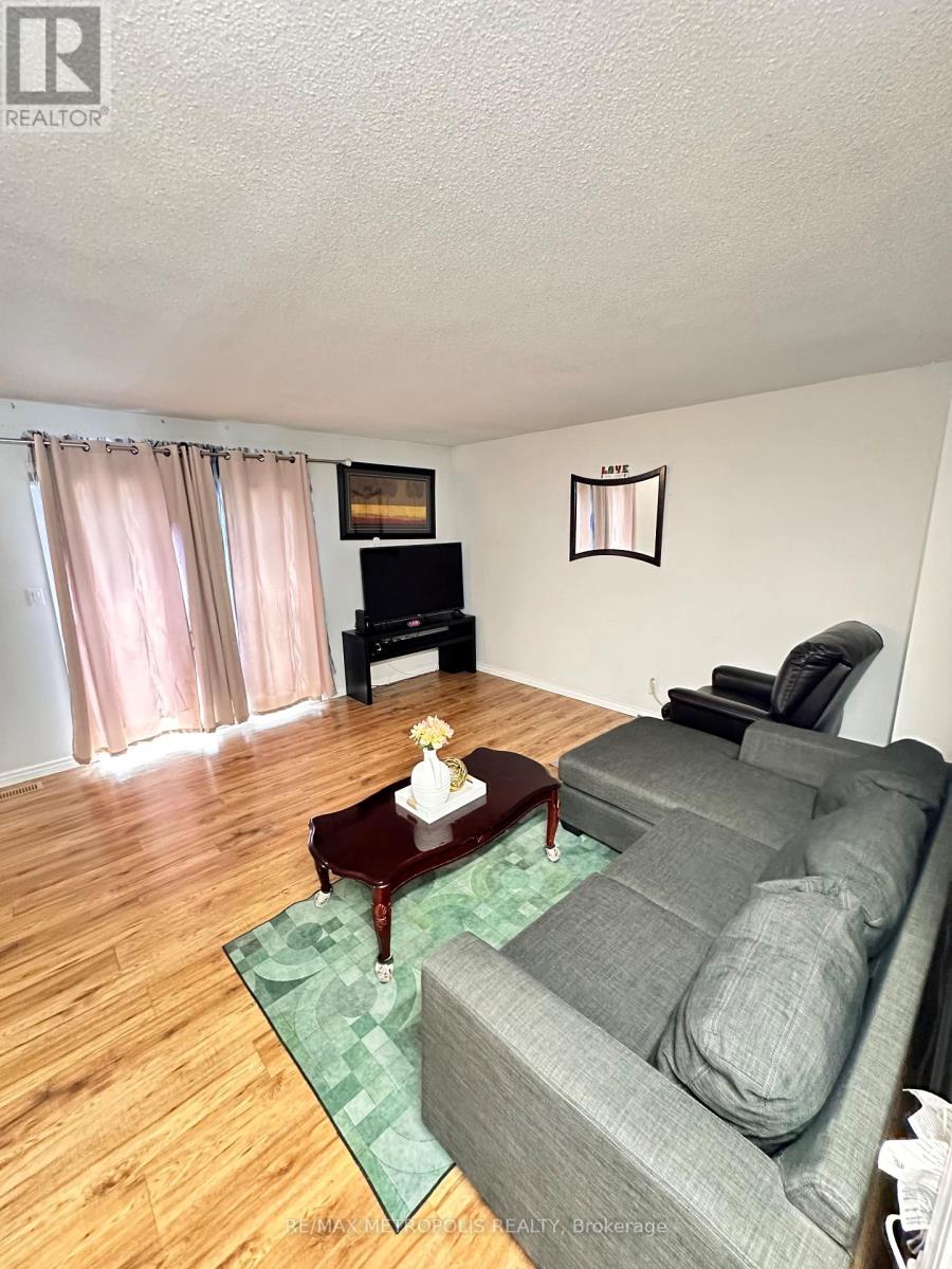 2 - 2994 Meadowbrook Lane, Windsor, Ontario  N8T 3G8 - Photo 8 - X12135088