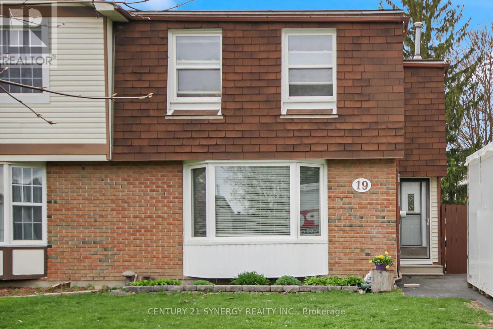 Property at 19 SEABROOKE DRIVE image 1
