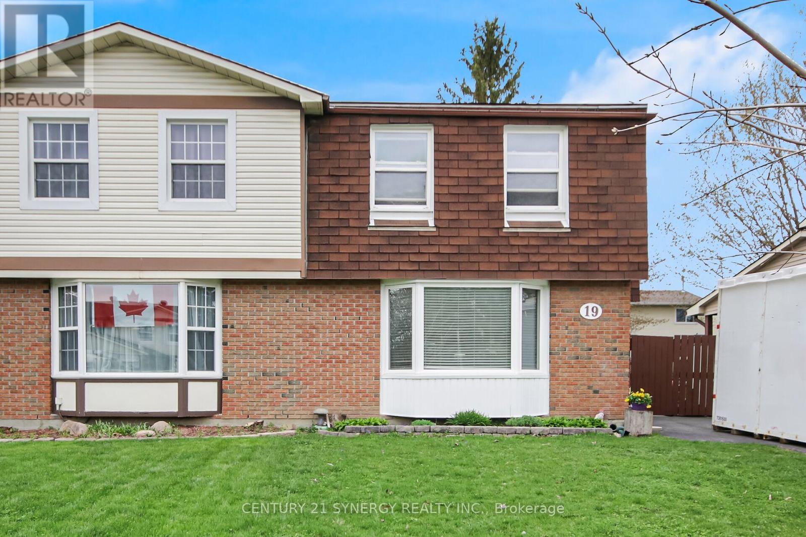 Property at 19 SEABROOKE DRIVE image 4