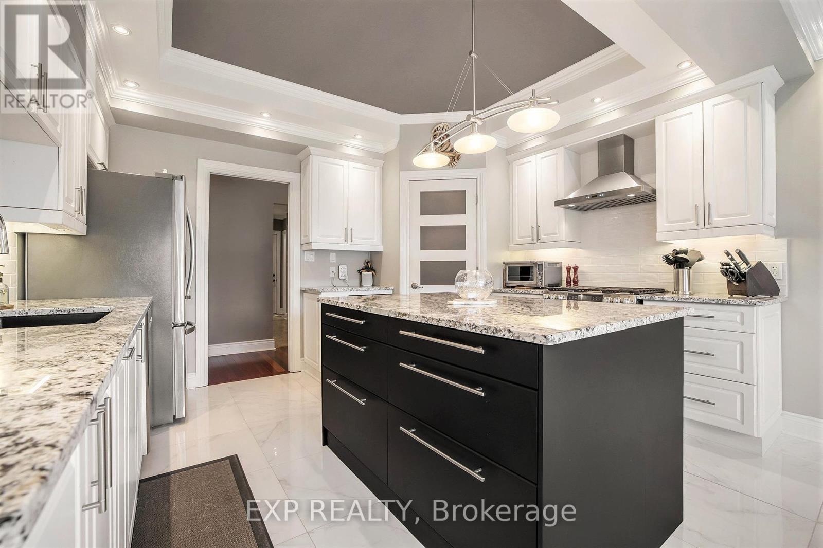 76 Brightside Avenue, Ottawa, Ontario  K2S 1K2 - Photo 11 - X12135205