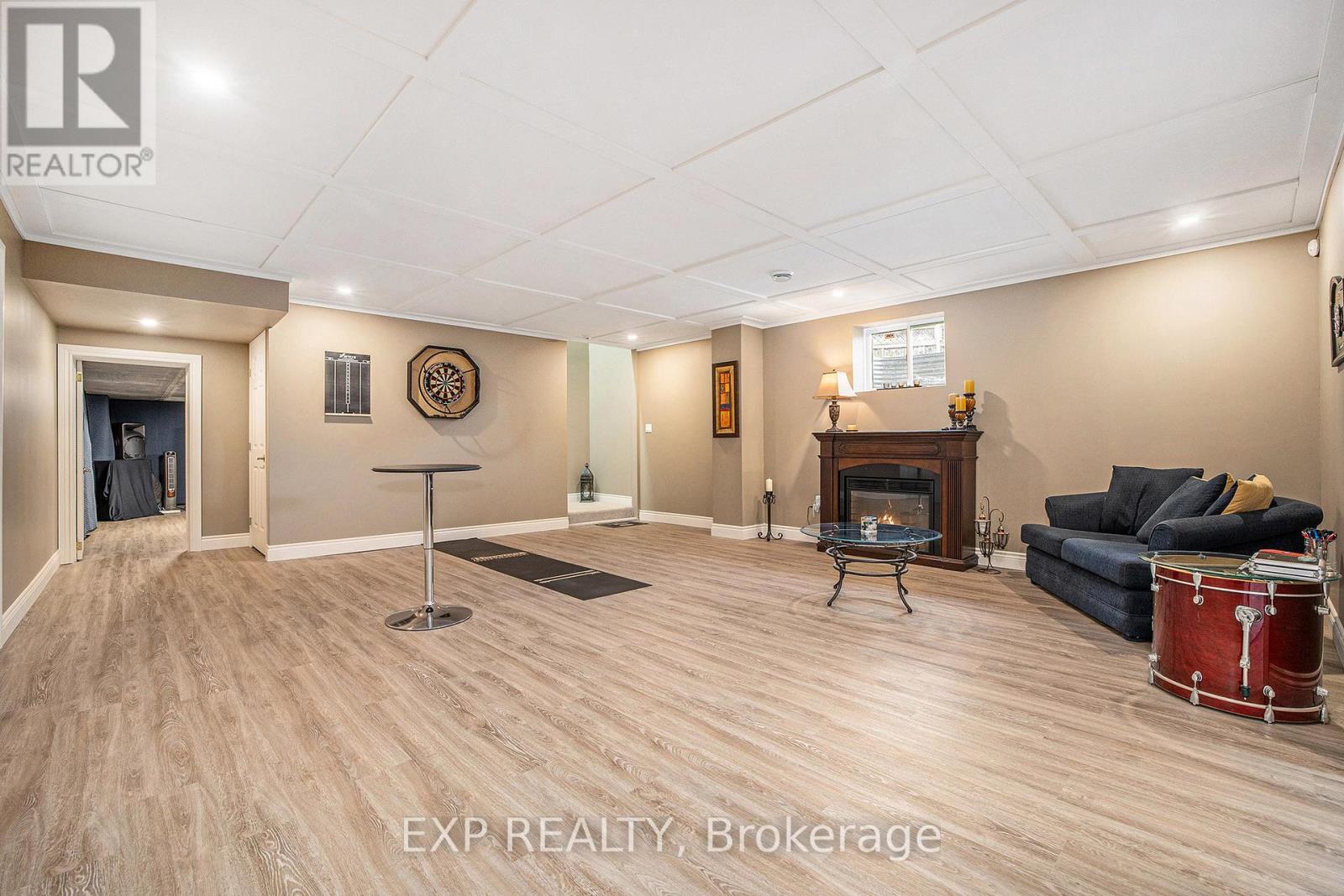 76 Brightside Avenue, Ottawa, Ontario  K2S 1K2 - Photo 27 - X12135205