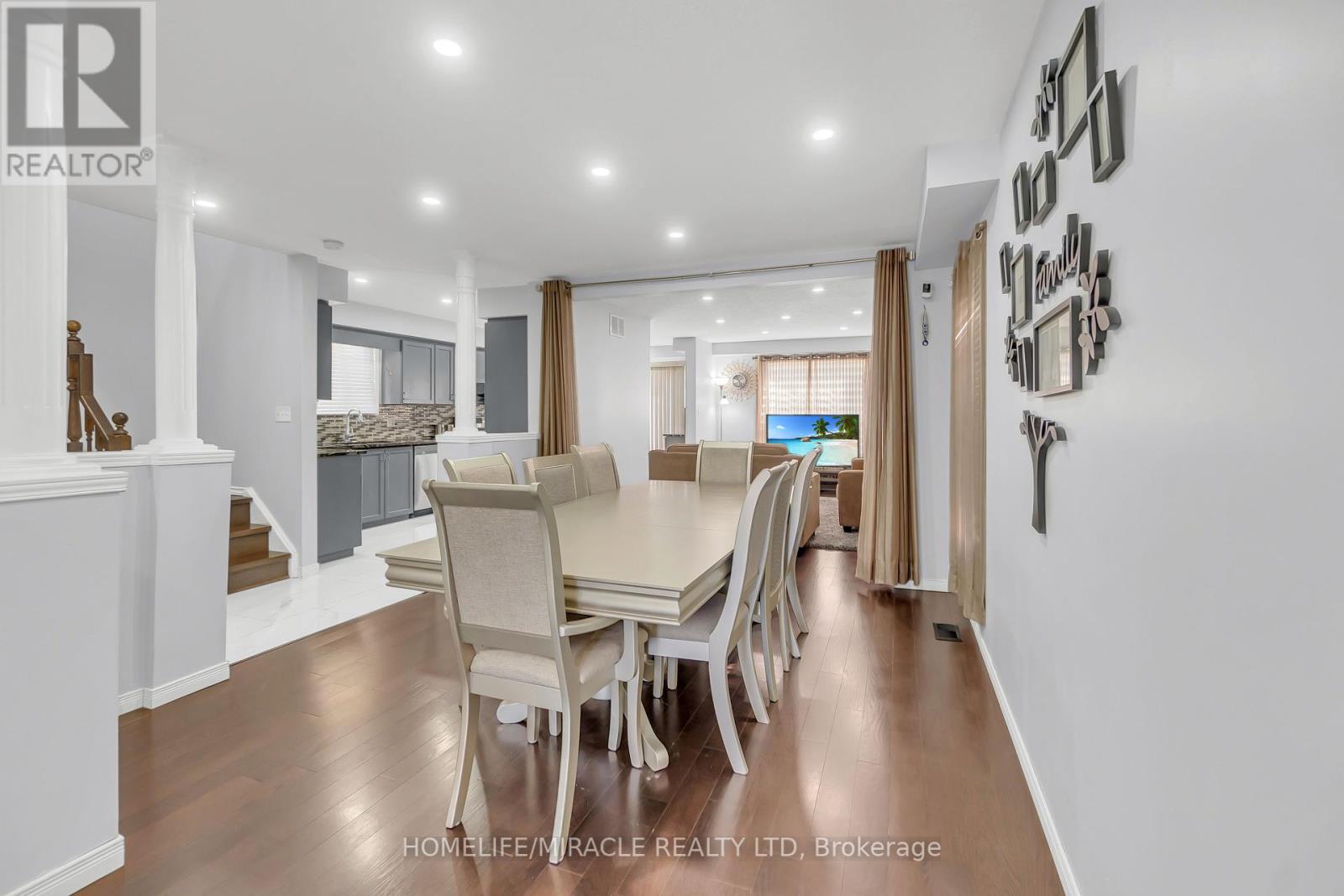 968 Copper Leaf Crescent, Kitchener, Ontario  N2E 3W3 - Photo 8 - X12135111