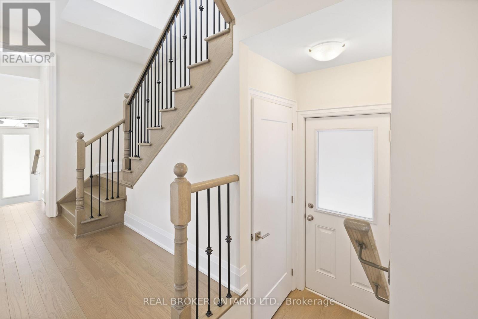 Property at 78 TEMPEL STREET image 4