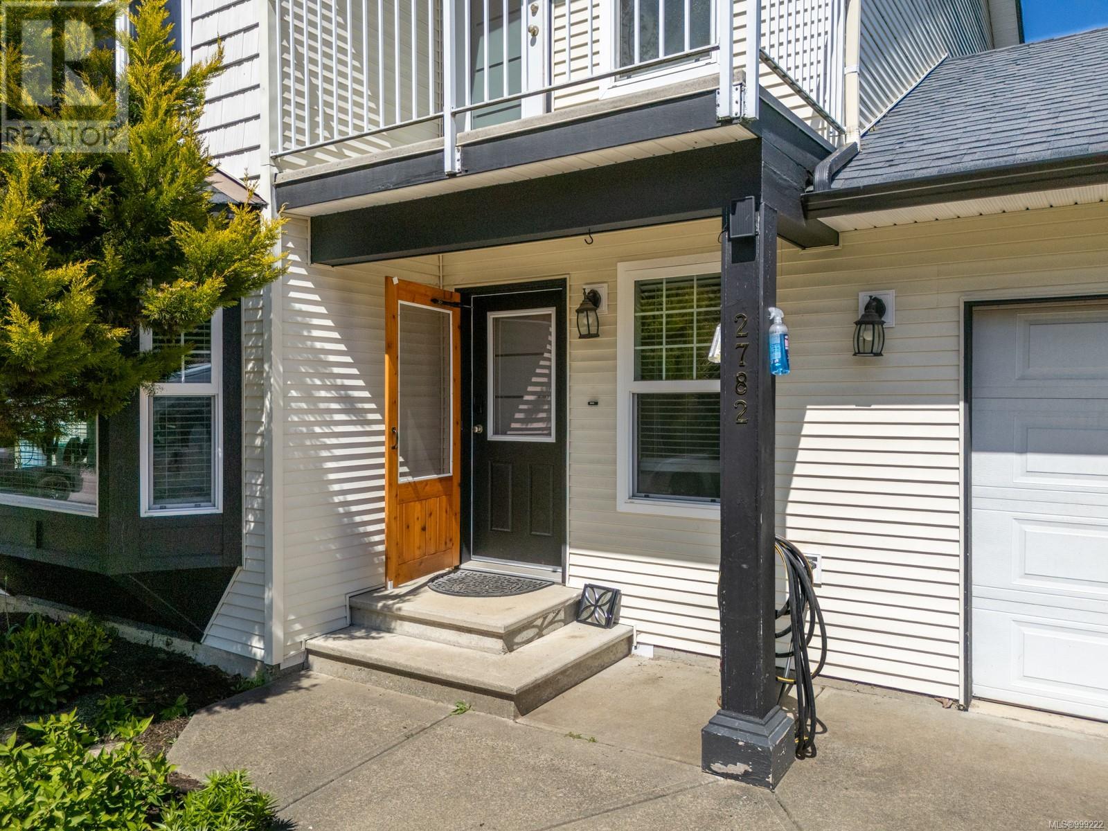 2782 Kendal Ave, Cumberland, British Columbia  V0R 1S0 - Photo 3 - 999222