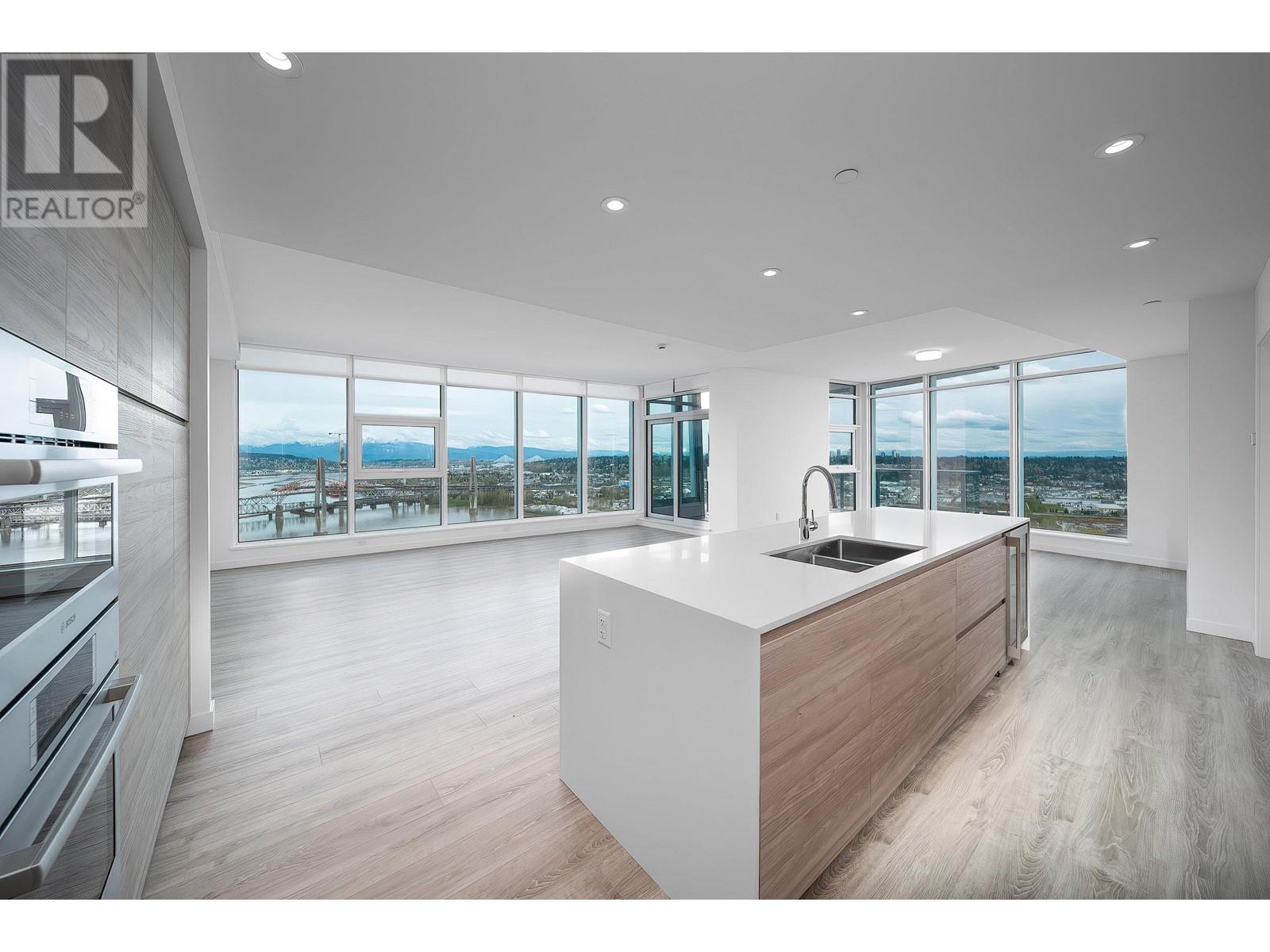 Property at 3706 660 QUAYSIDE DRIVE image 1