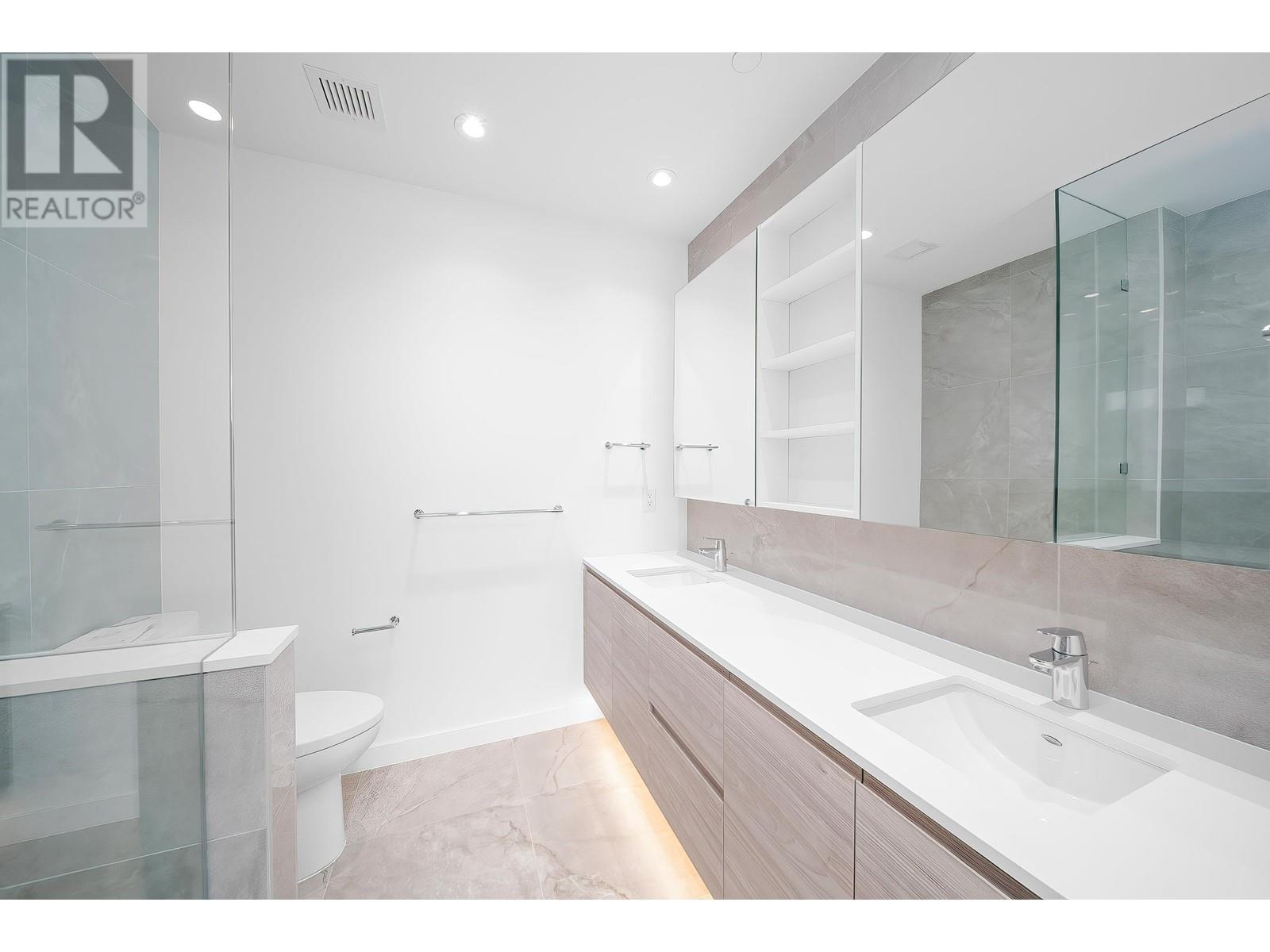 3706 660 Quayside Drive, New Westminster, British Columbia  V3M 0P1 - Photo 16 - R2988143