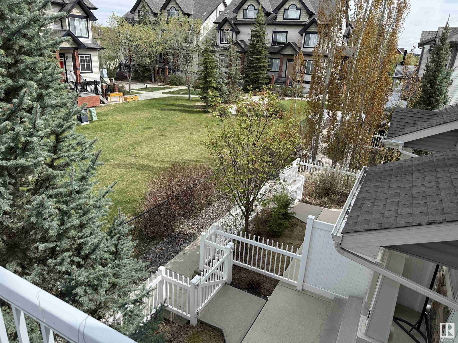 #8 4850 TERWILLEGAR CM NW, Edmonton, Alberta