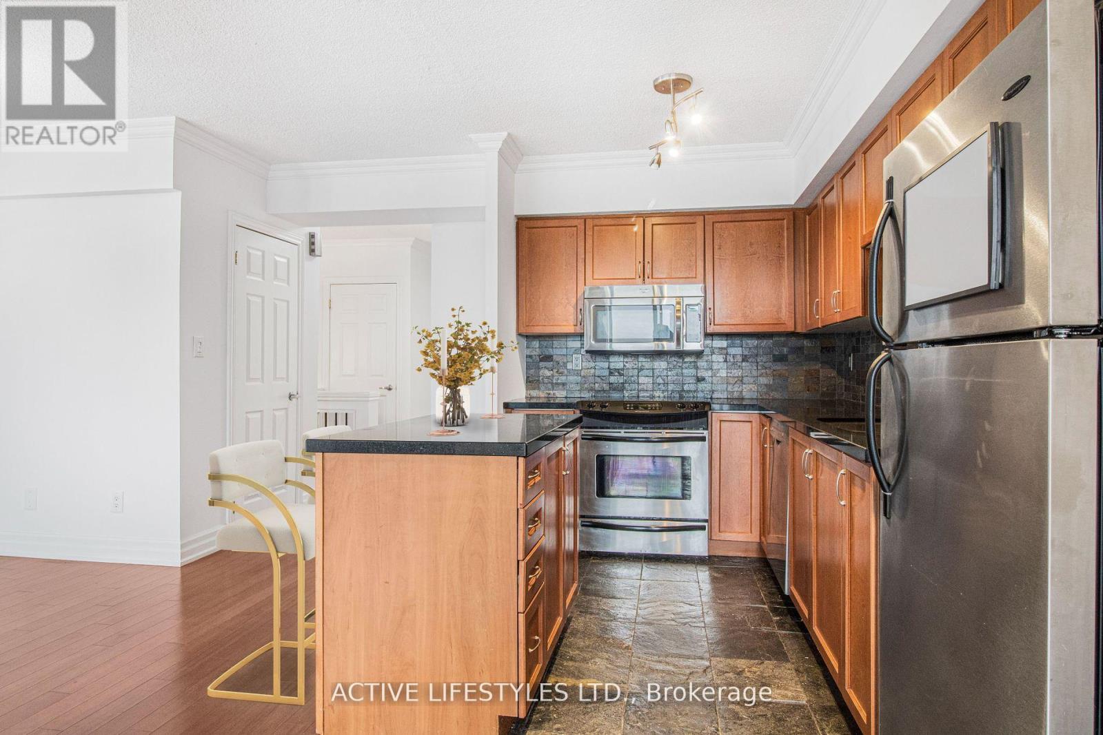 504 - 1000 Cedarglen Gate, Mississauga, Ontario  L5C 3Z5 - Photo 29 - W12135039