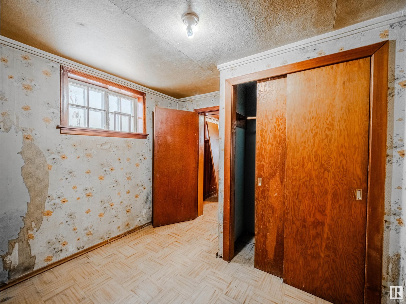 9128 81 Av Nw, Edmonton, Alberta  T6C 0X1 - Photo 42 - E4435298