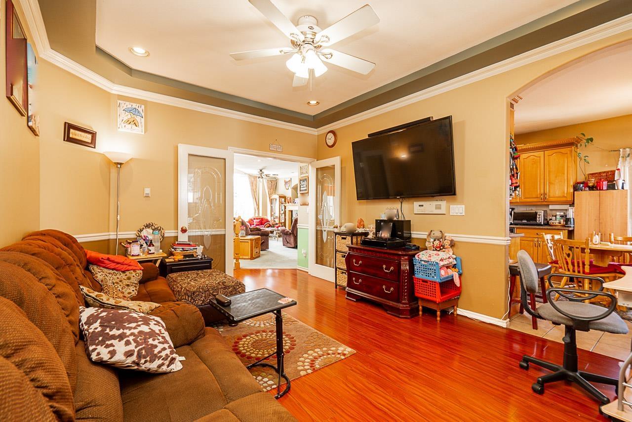 12167 93a Avenue, Surrey, British Columbia  V3V 1L2 - Photo 11 - R2992396