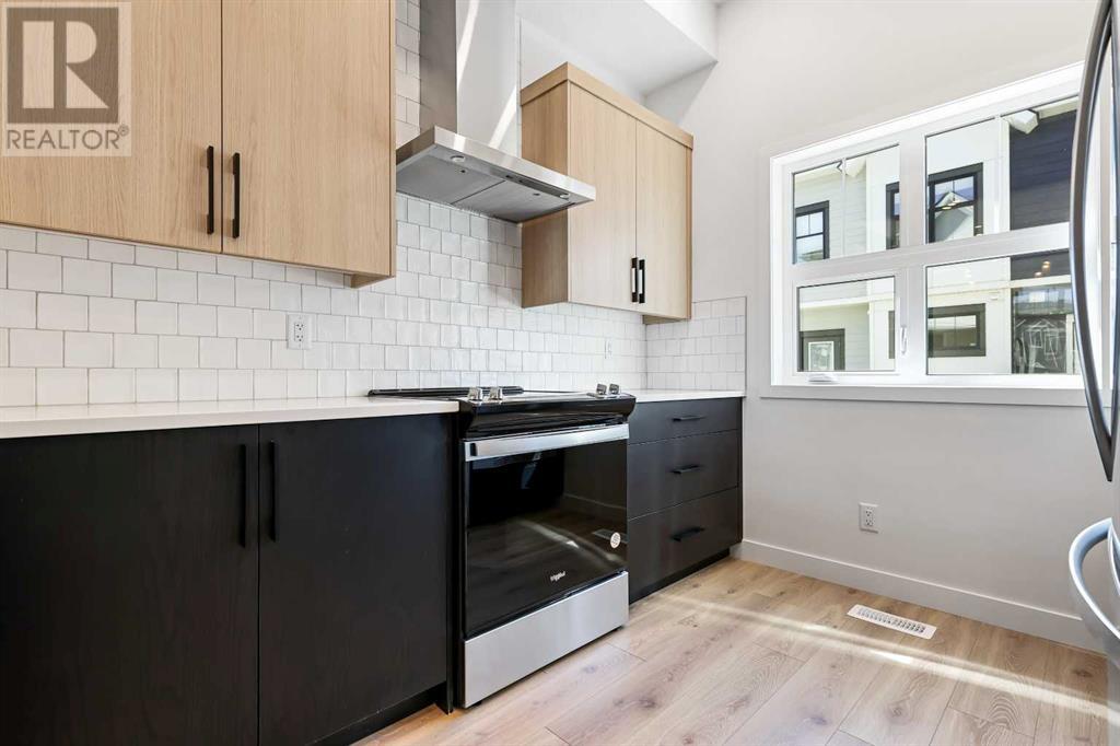Property at 412, 595 Mahogany Road SE image 3