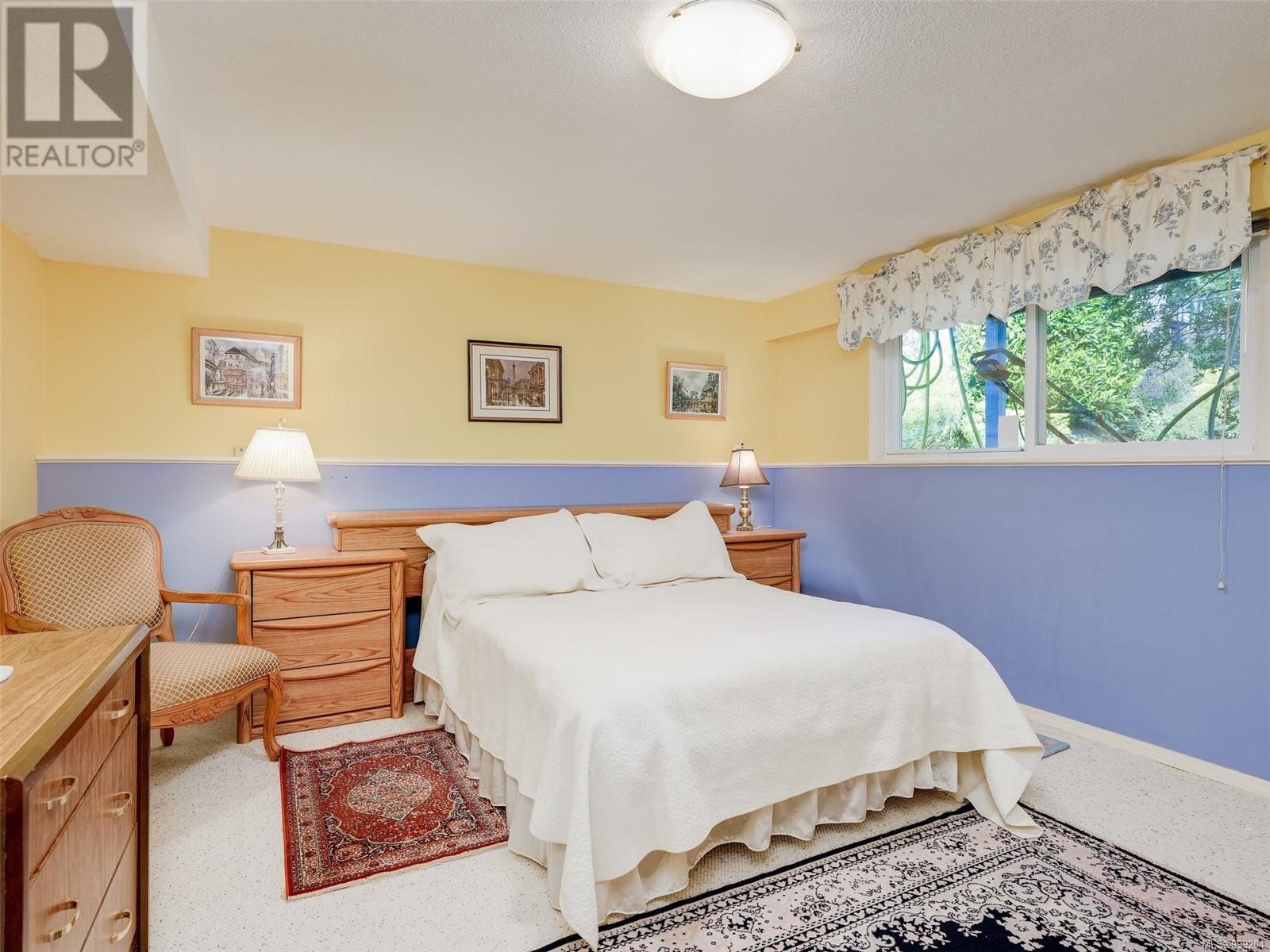 1470 Banff Pl, Saanich real estate listing 999204 for sale