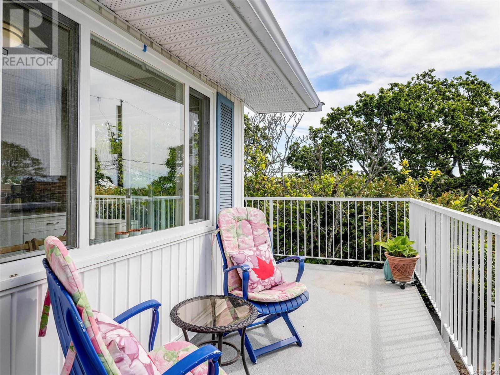 1470 Banff Pl, Saanich real estate listing 999204 for sale