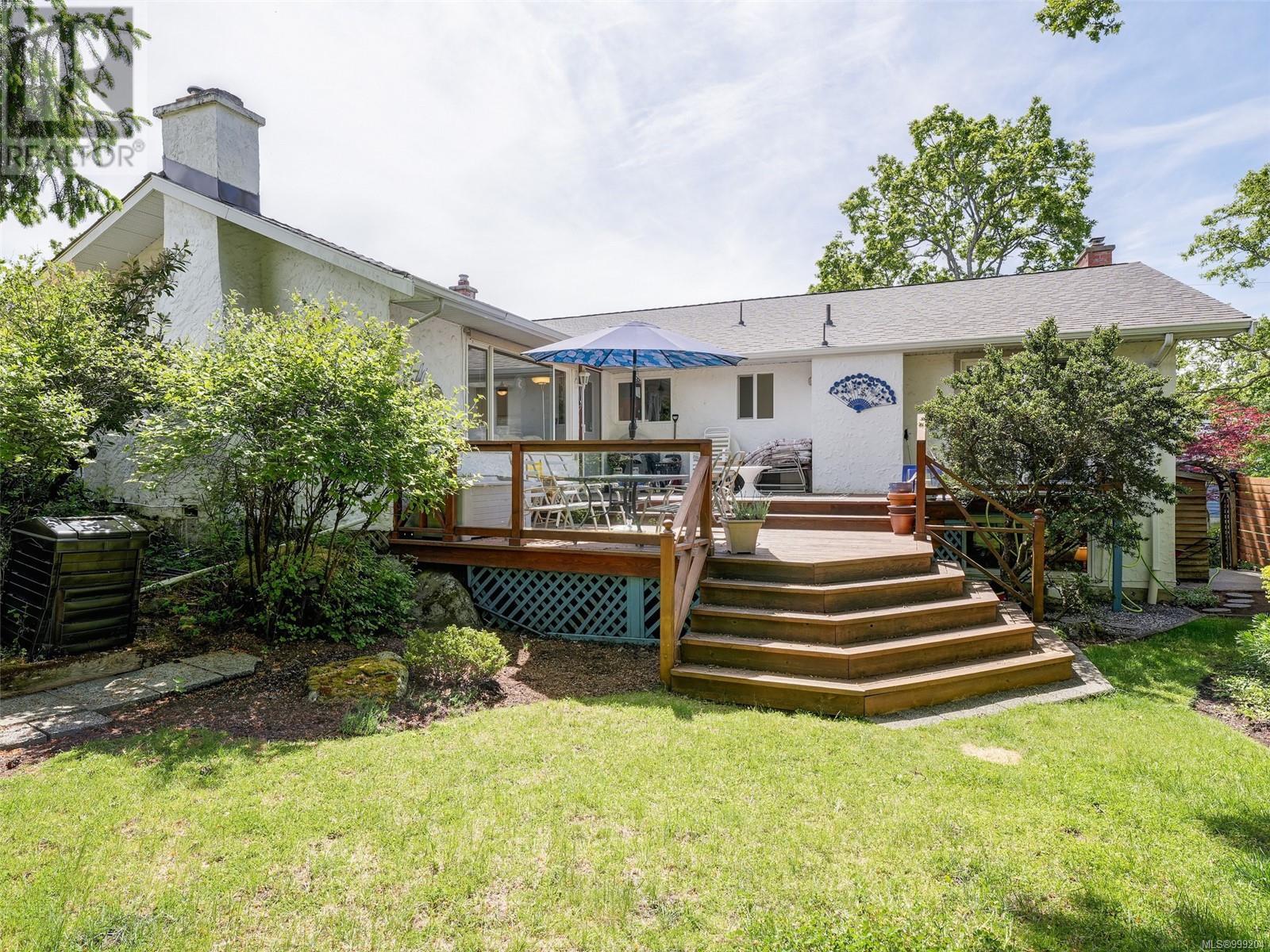 1470 Banff Pl, Saanich real estate listing 999204 for sale