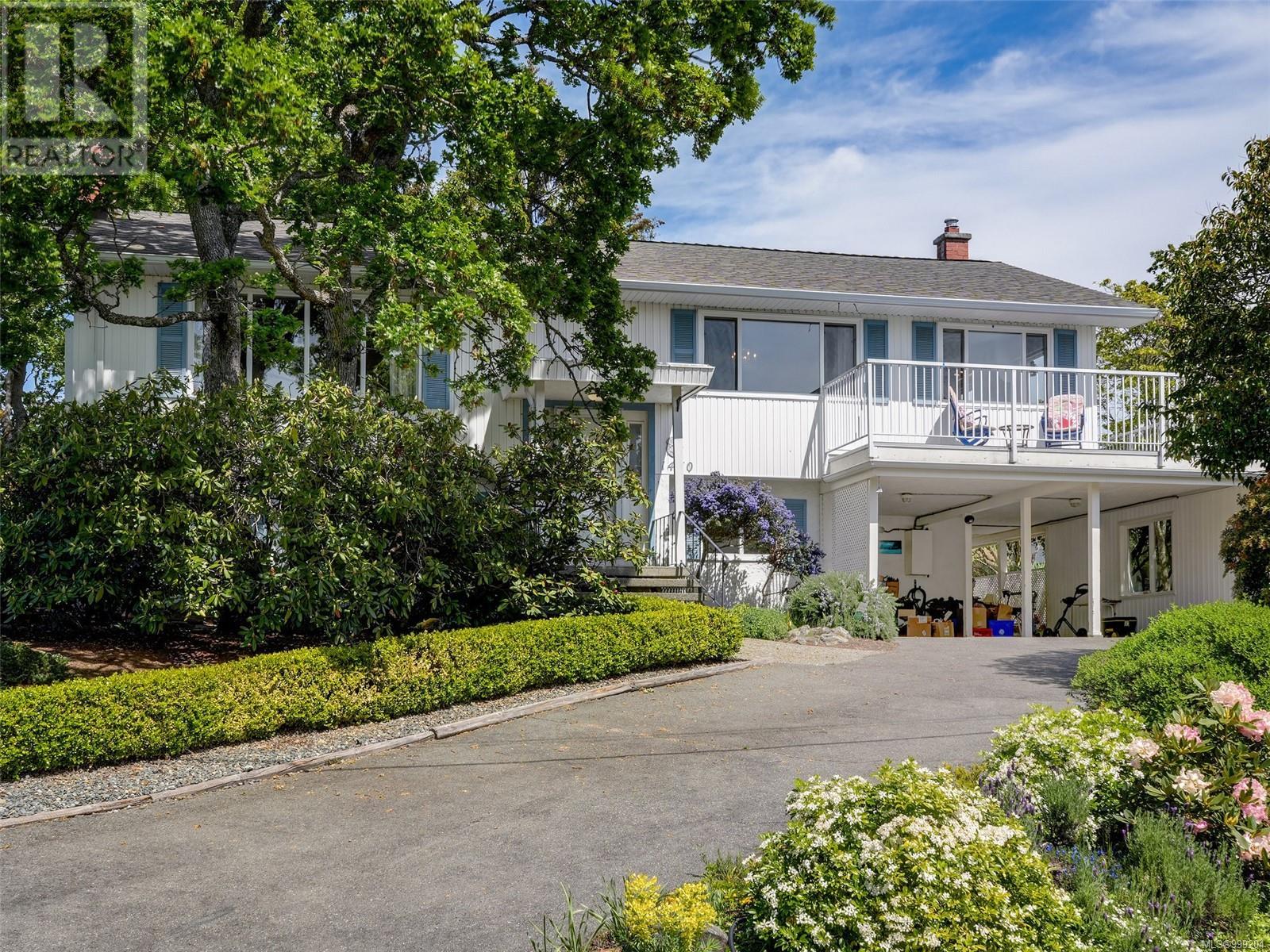 1470 Banff Pl, Saanich real estate listing 999204 for sale