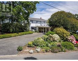 1470 Banff Pl, Saanich property photo listing 999204 for sale