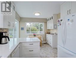 1470 Banff Pl, Saanich property photo listing 999204 for sale