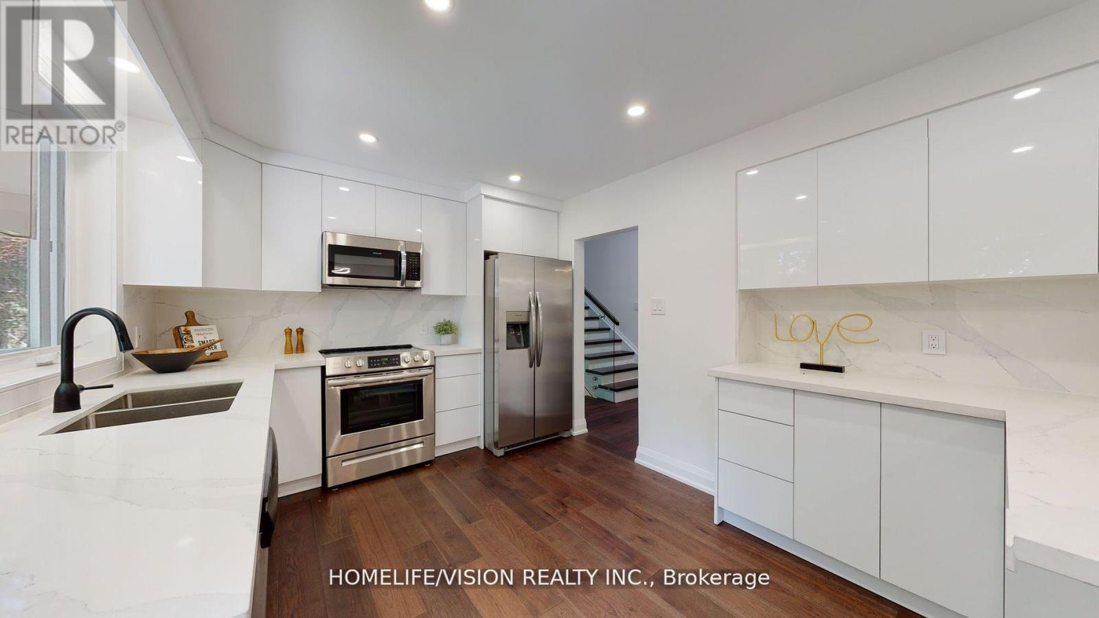 12 Flaremore Crescent, Toronto, Ontario  M2K 1V1 - Photo 12 - C12135173