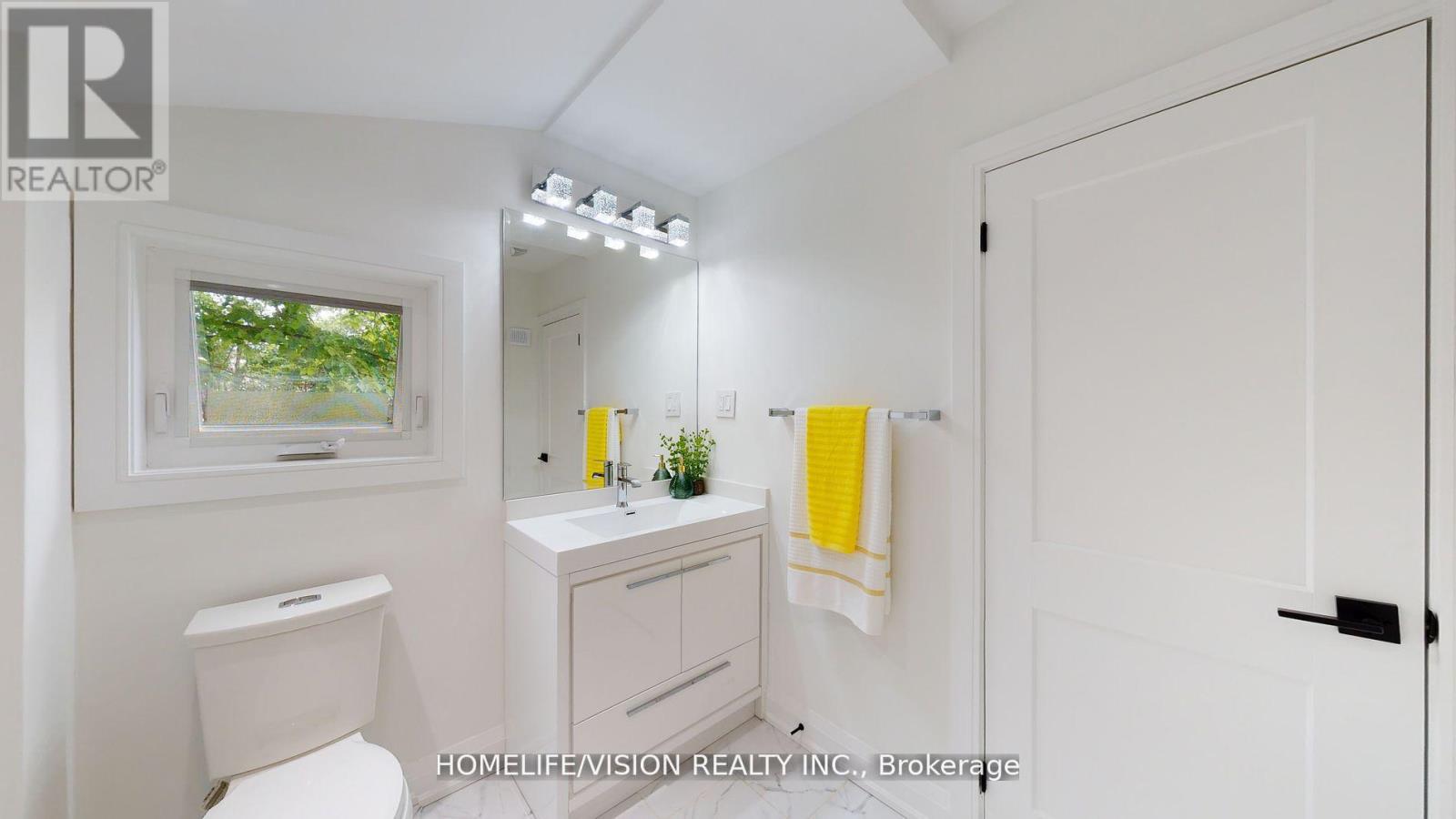 12 Flaremore Crescent, Toronto, Ontario  M2K 1V1 - Photo 28 - C12135173
