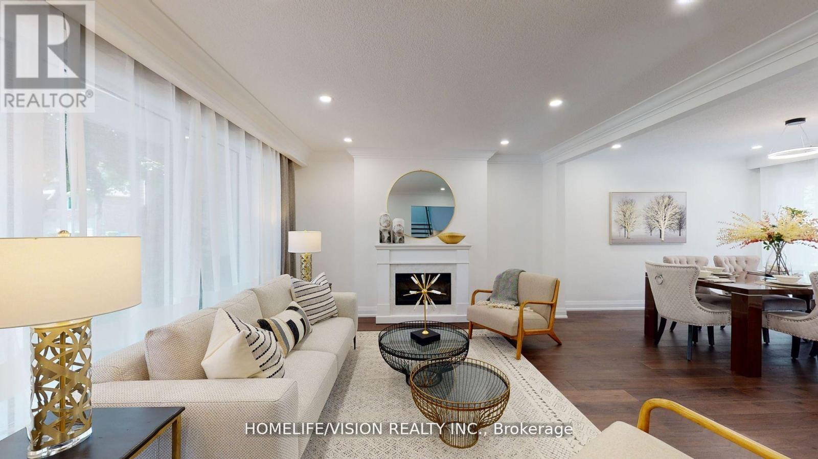 12 Flaremore Crescent, Toronto, Ontario  M2K 1V1 - Photo 6 - C12135173