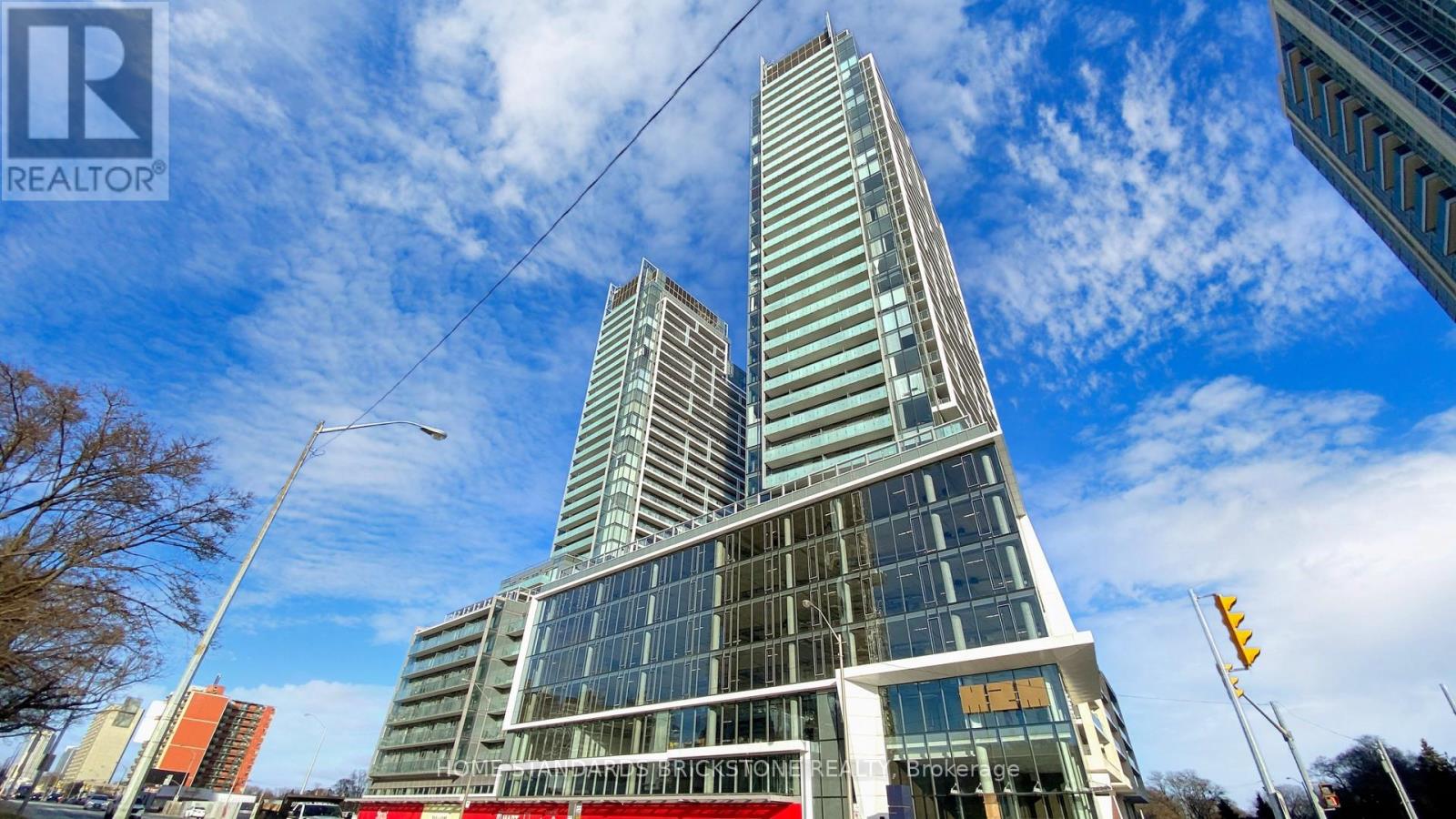N322 - 7 GOLDEN LION HEIGHTS, Toronto, Ontario