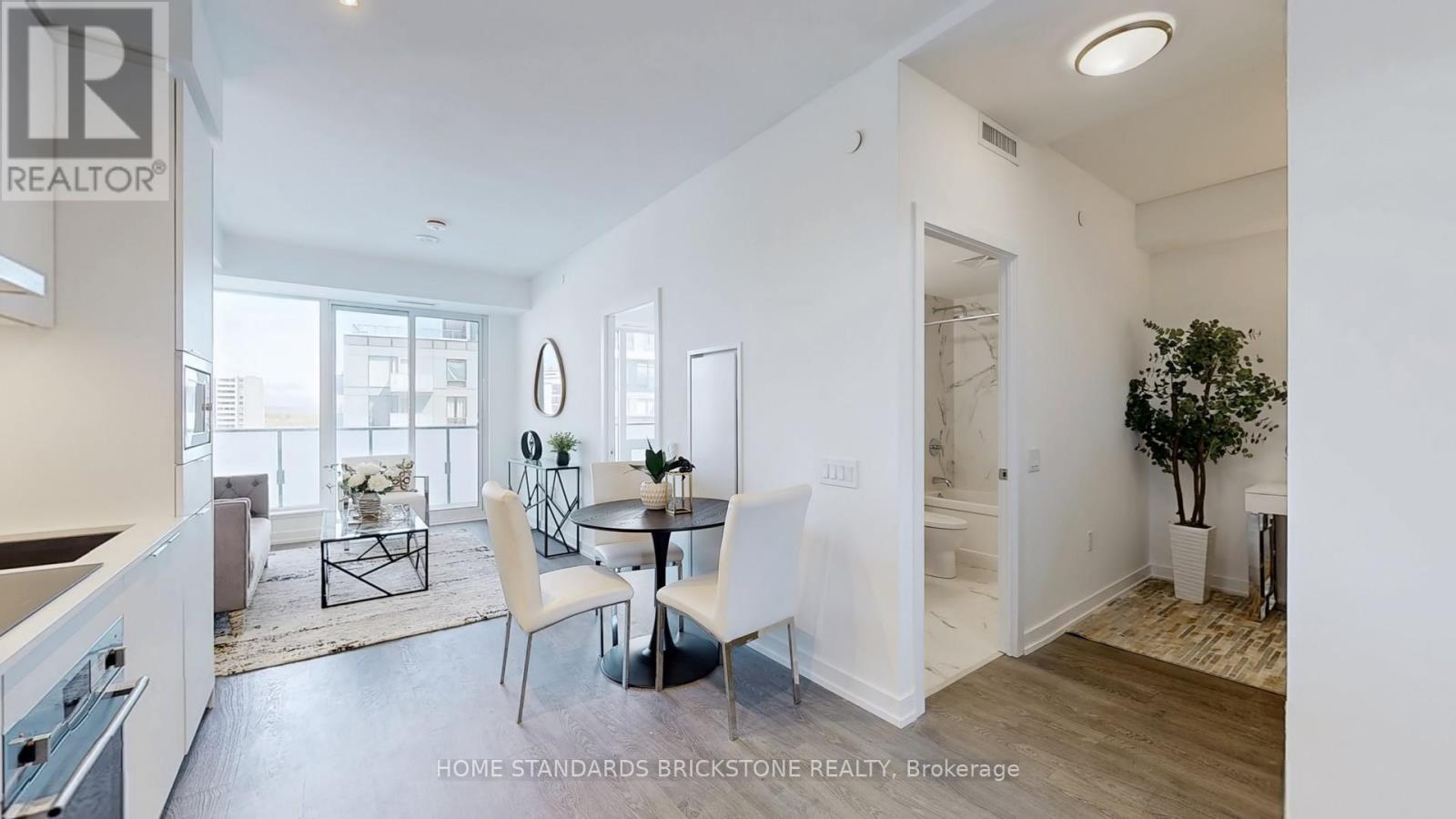 S1014 - 8 Olympic Garden Drive, Toronto, Ontario  M2M 0B9 - Photo 4 - C12135184