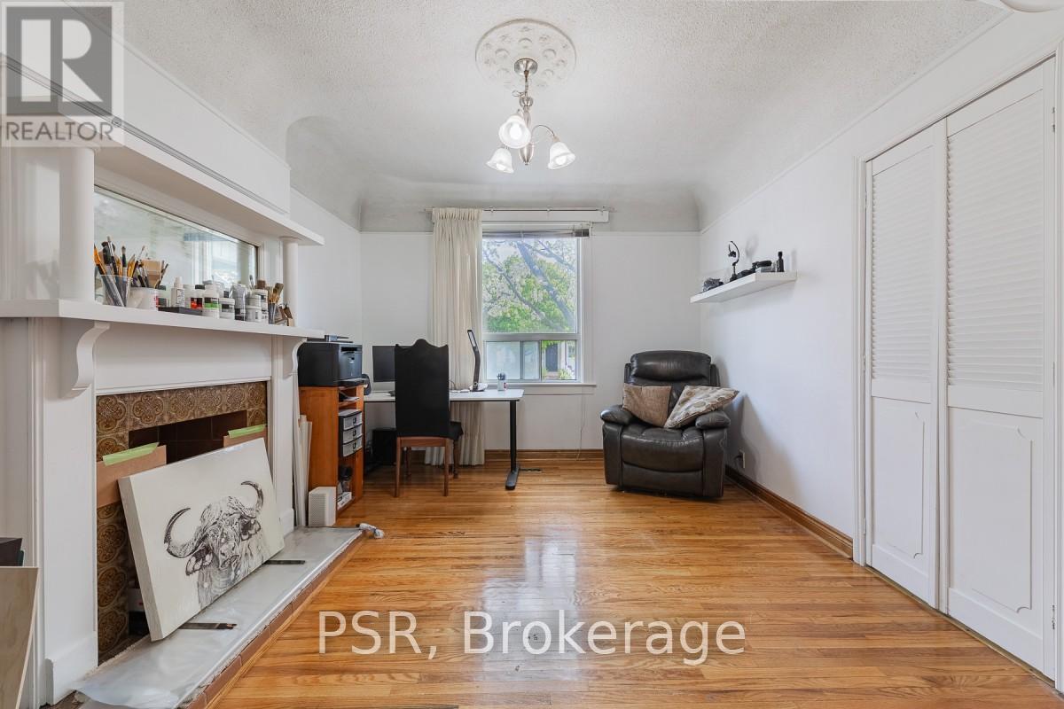 212 Brock Avenue, Toronto, Ontario  M6K 2L9 - Photo 3 - C12135196