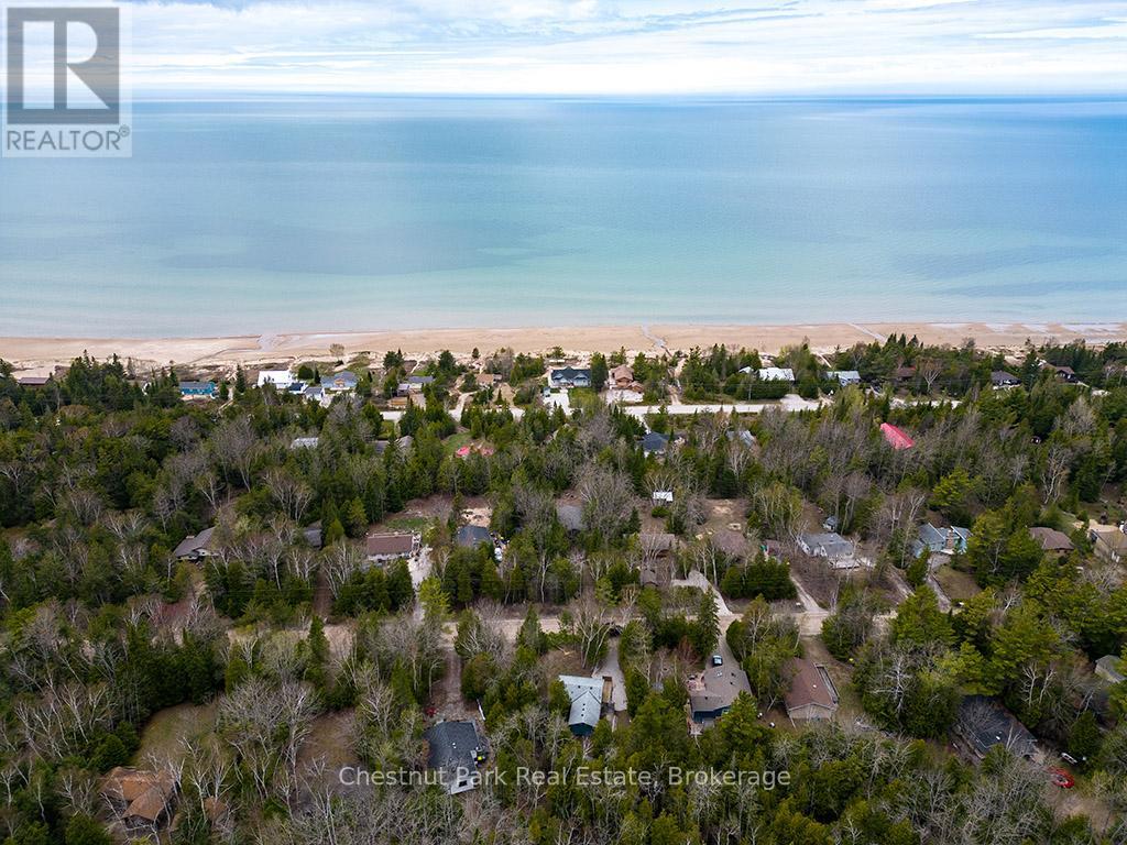 64 Thompson Avenue, Native Leased Lands, Ontario  N0H 2G0 - Photo 5 - X12135285
