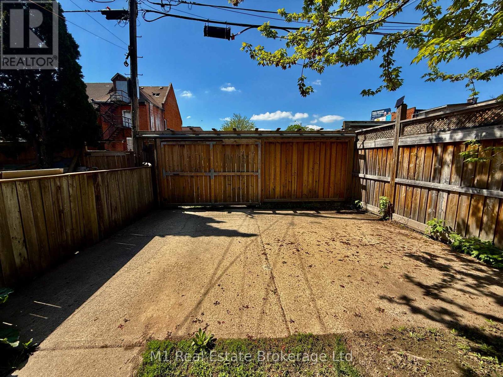 Property at 420 KING WILLIAM ESTATES image 4