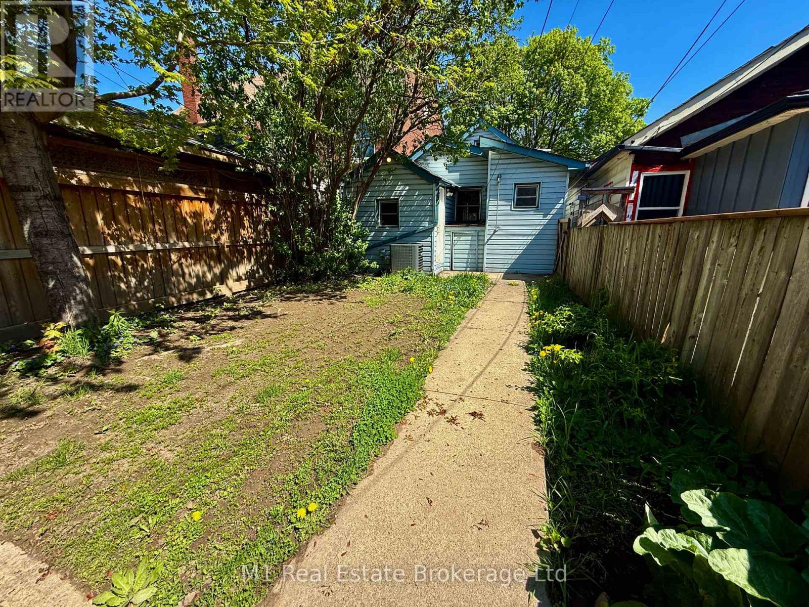 Property at 420 KING WILLIAM ESTATES image 5