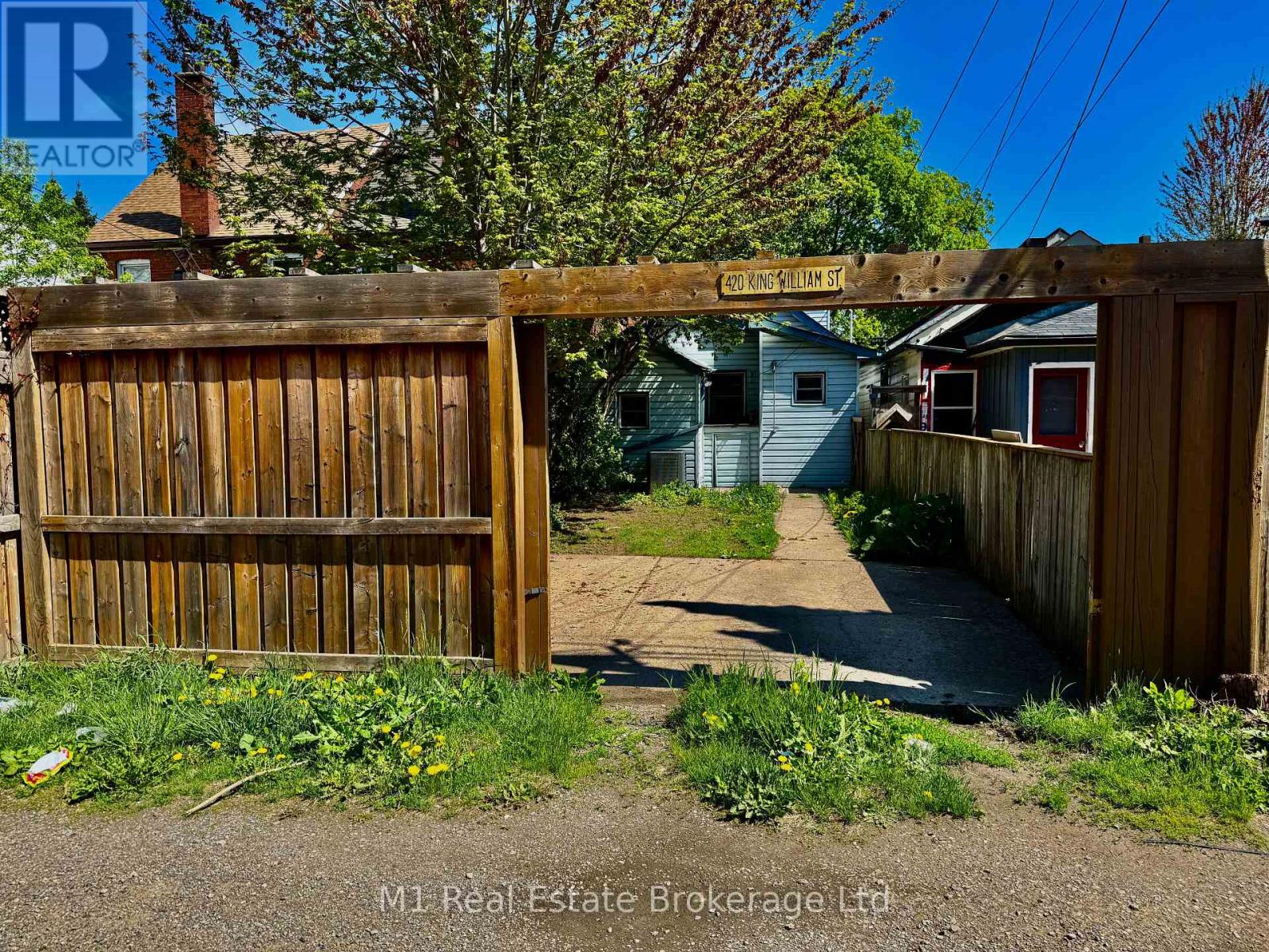 420 King William Estates, Hamilton, Ontario  L8L 1P7 - Photo 8 - X12135319