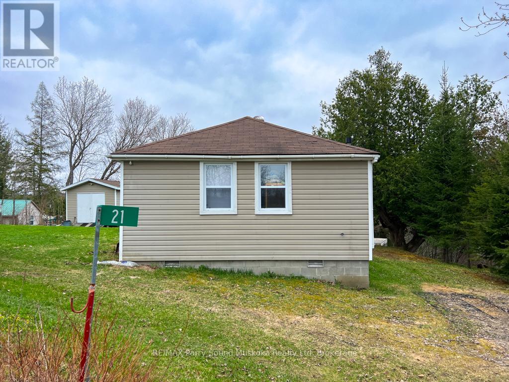 21 Macfie Road, Whitestone, Ontario  P0A 1G0 - Photo 3 - X12135355