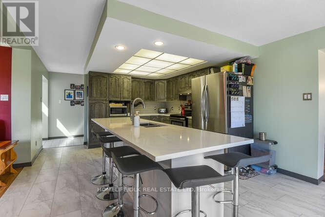 3 Brookview Crescent, Athens, Ontario  K0E 1B0 - Photo 5 - X12135357