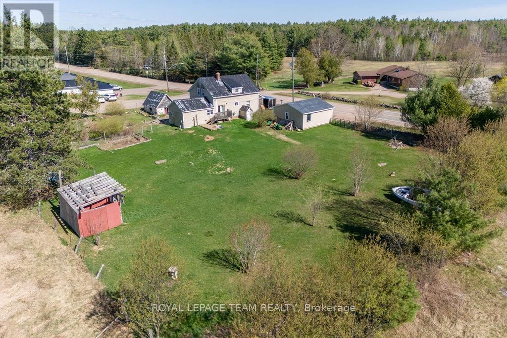 466 Barron Canyon Road, Petawawa, Ontario  K8A 6W7 - Photo 22 - X12091665