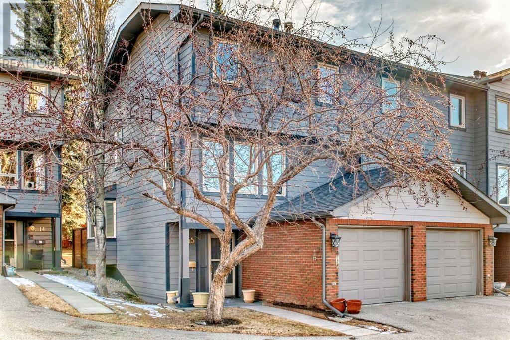 Property at 15, 64 Woodacres Crescent SW image 2