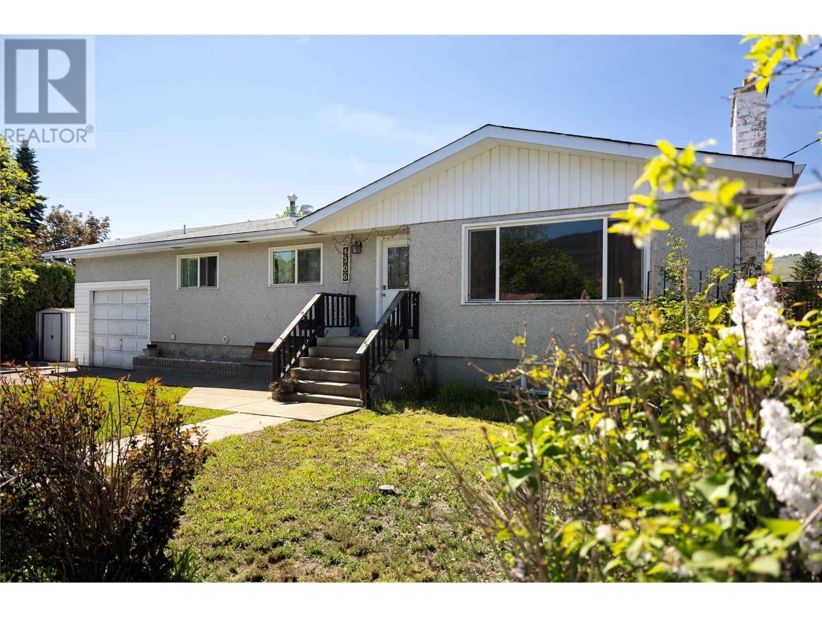 Property at 4306 21 Street image 1