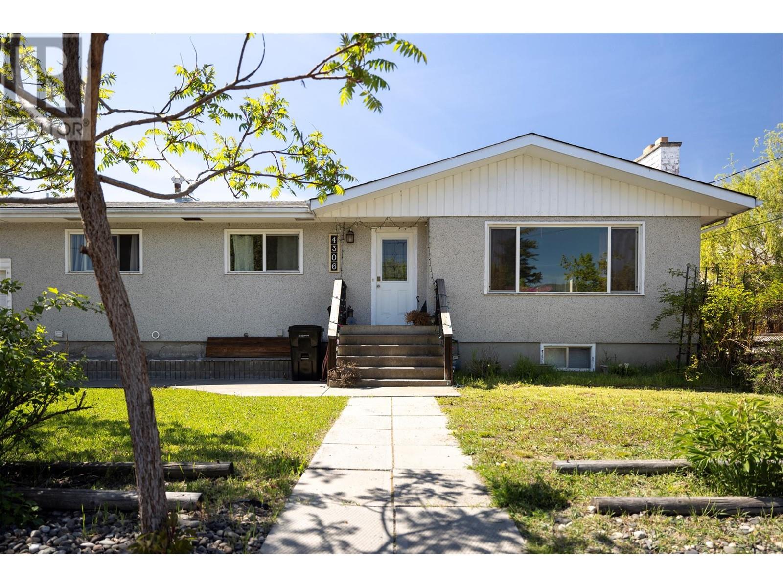 Property at 4306 21 Street image 2