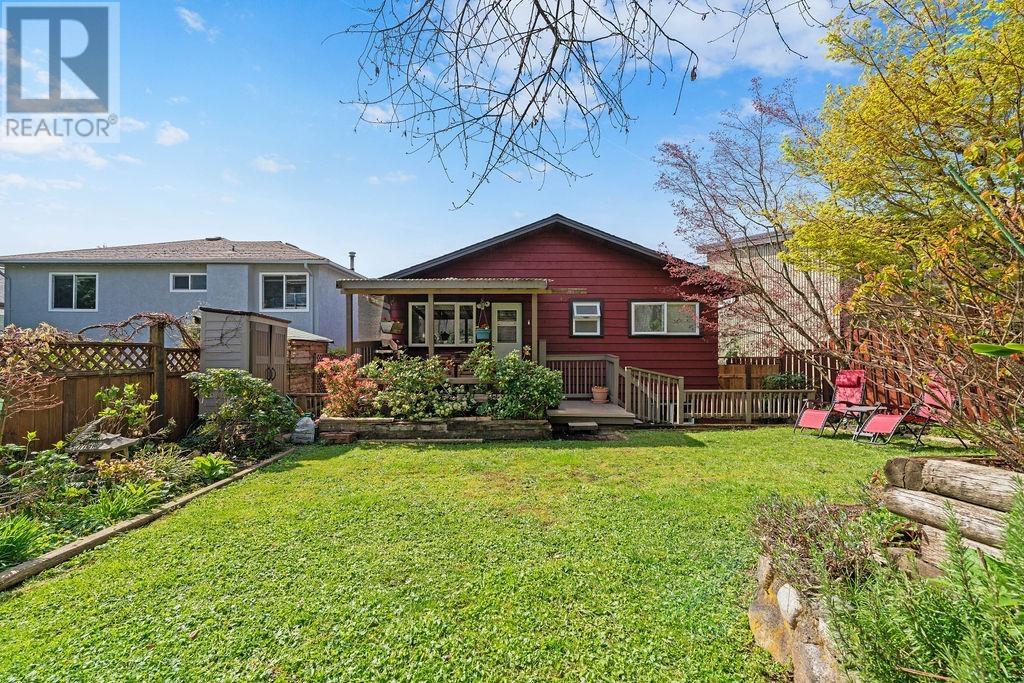 3300 Mahon Avenue, North Vancouver, British Columbia  V7N 3T5 - Photo 19 - R3000054