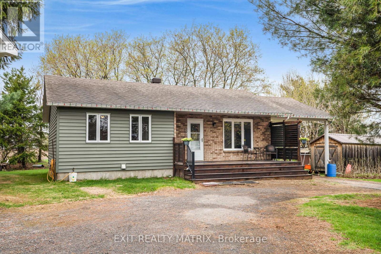 Property at 1120 DES CEDRES STREET image 1