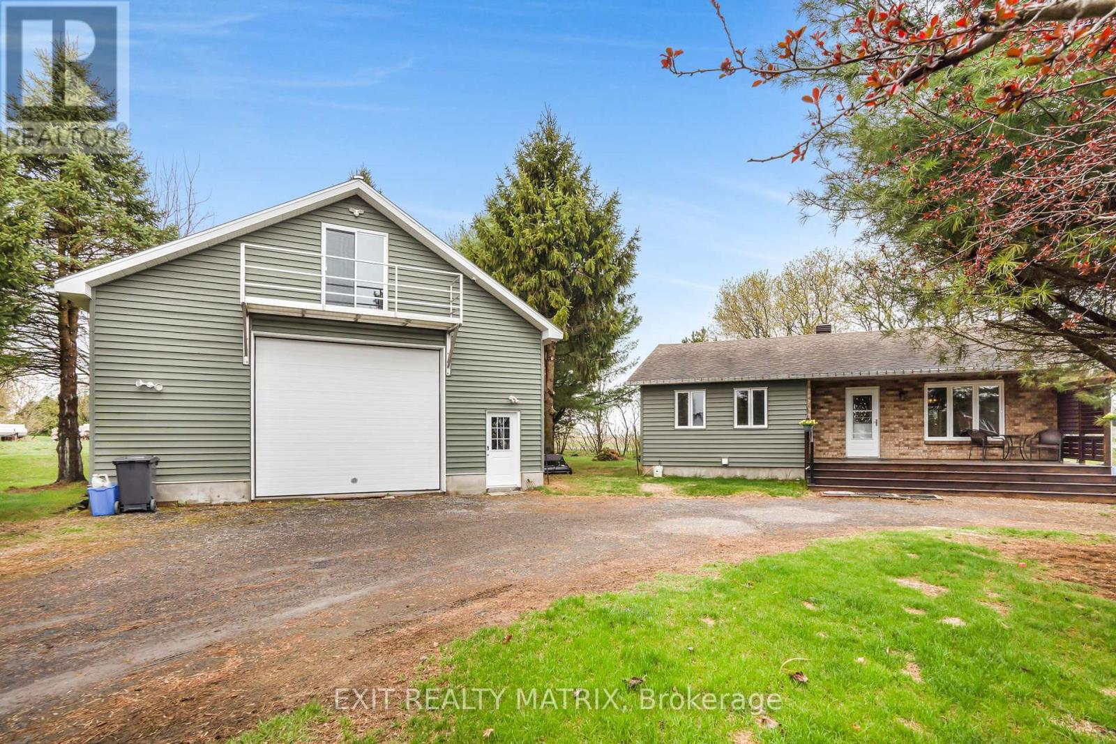 1120 Des Cedres Street, East Hawkesbury, Ontario  K0B 1B0 - Photo 3 - X12135289
