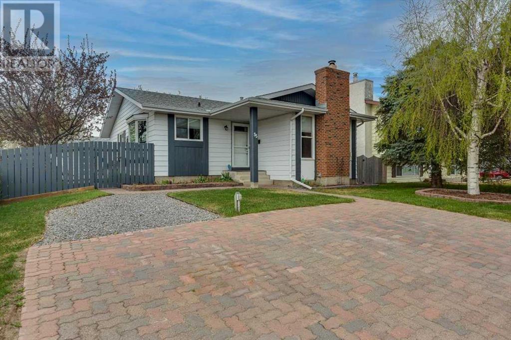 Property at 35 Howarth Street image 1