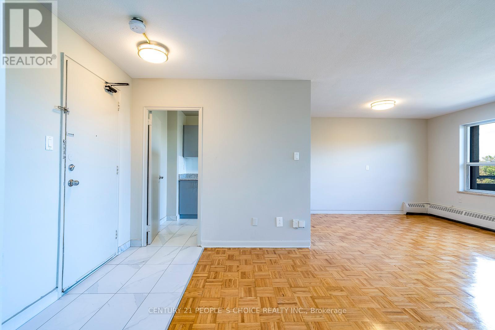 520 - 150 Culford Road, Toronto, Ontario  M6M 4K8 - Photo 5 - W12135163
