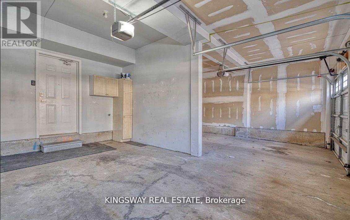 8 - 2915 Hazelton Place, Mississauga, Ontario  L5M 0S3 - Photo 13 - W12135214