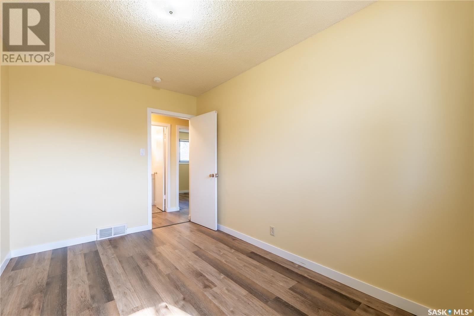 1182 Currie Crescent, Moose Jaw, Saskatchewan  S6H 6B7 - Photo 14 - SK005122
